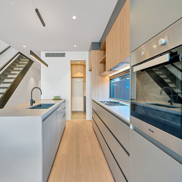 tu-bep-thong-minh-ban-se-muon-thu-cang-som-cang-tot