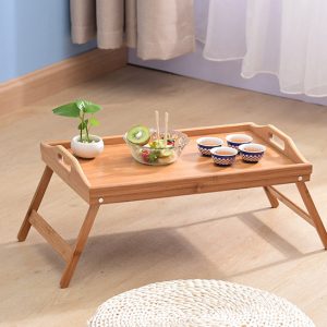 Khay trà hoặc cà phê bữa sáng